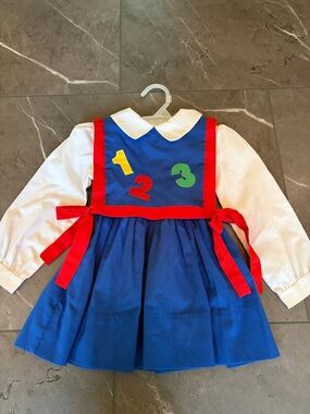 Vintage Jumper Dress with Peter Pan Collar White Blouse